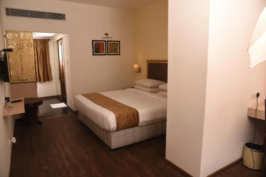 Hotel Sabareesh Park