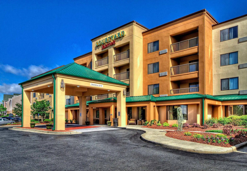 Courtyard by Marriott Burlington
