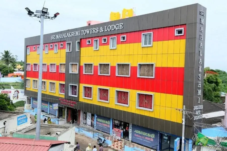 Sri Mahalakshmi Deluxe Lodge