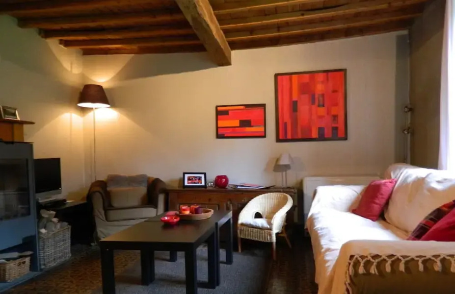 Regional House With Exposed Timber Frame Elements Full of Authenticity and Charm in a Green Area