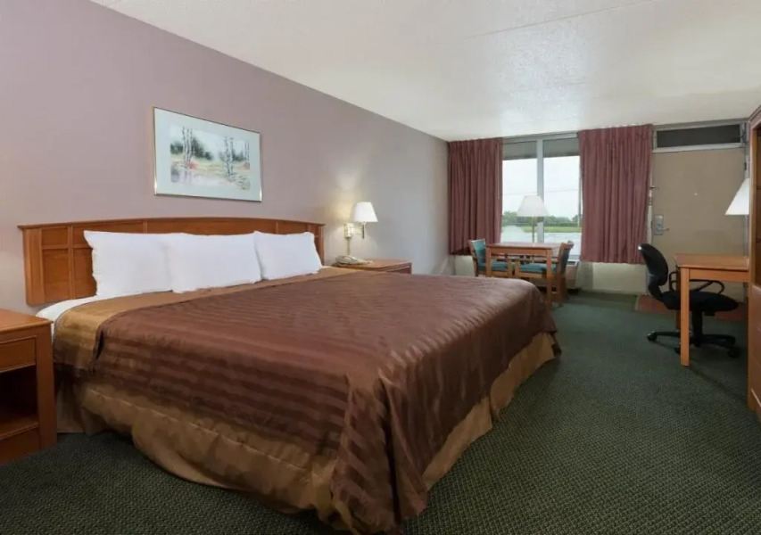 Travelodge Six Flags/Gray Summit