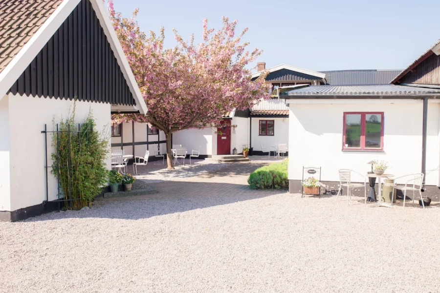 Landet Bed and Breakfast