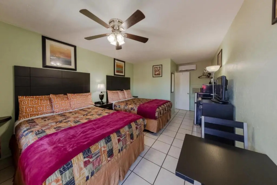 Sunshine Inn & Suites Venice, FL