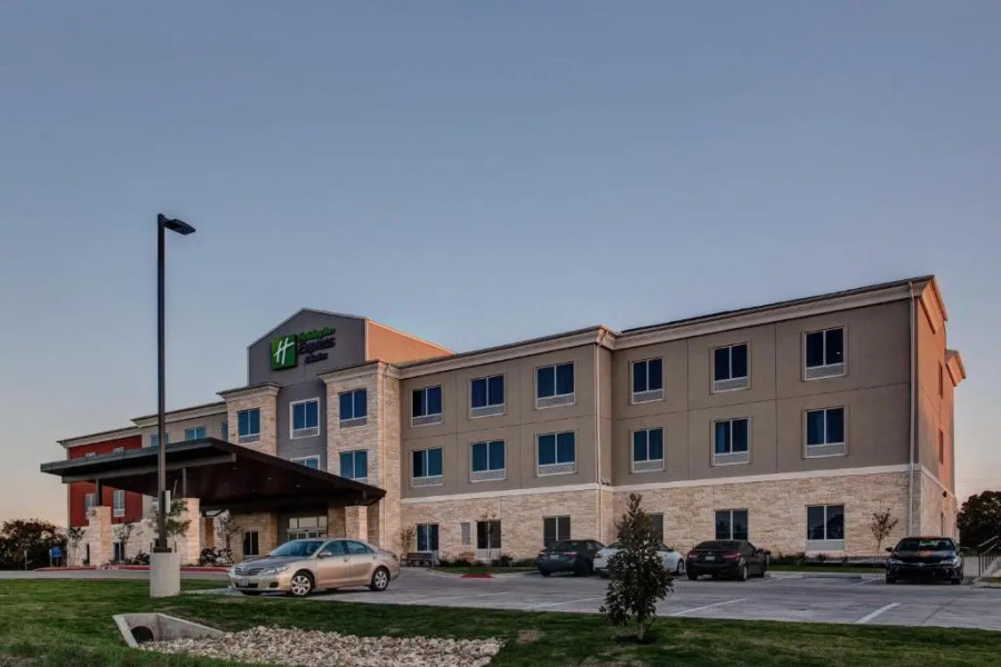 Holiday Inn Express & Suites Gatesville - N. Ft Hood by IHG