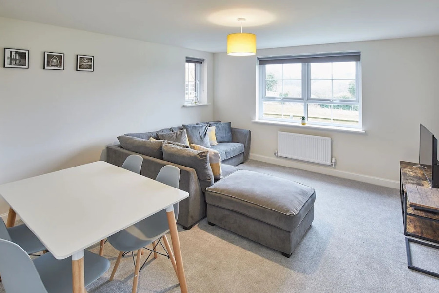 Host Stay Emmy s Escape