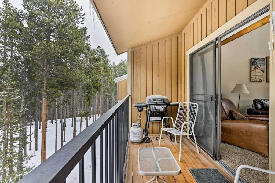 Winter Park Condo w/ Hot Tub, 3 Mi to Slopes!