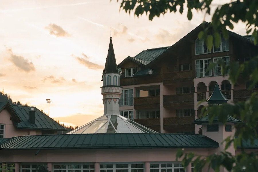 Wellnesshotel ...liebes Rot-Flüh