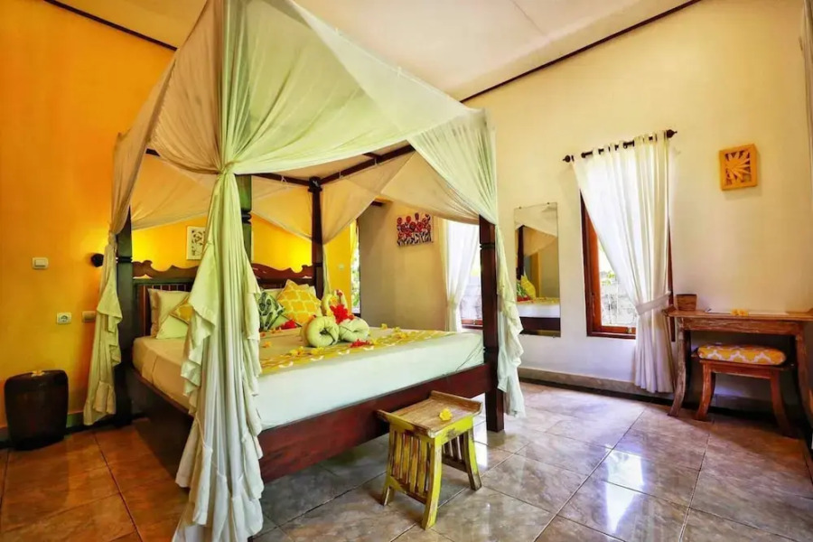 Kirana Homestay - Sunshine Bungalow