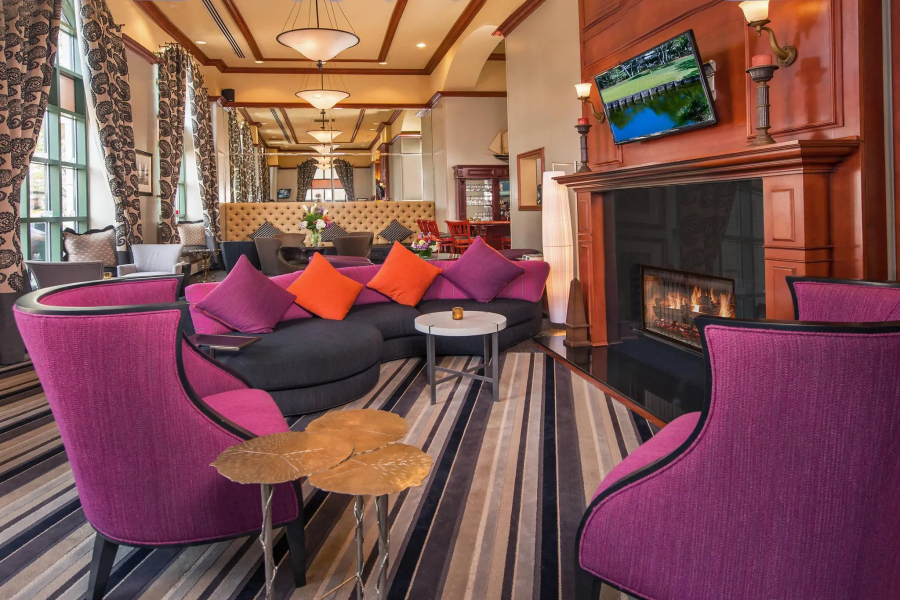 Courtyard by Marriott Stamford Downtown