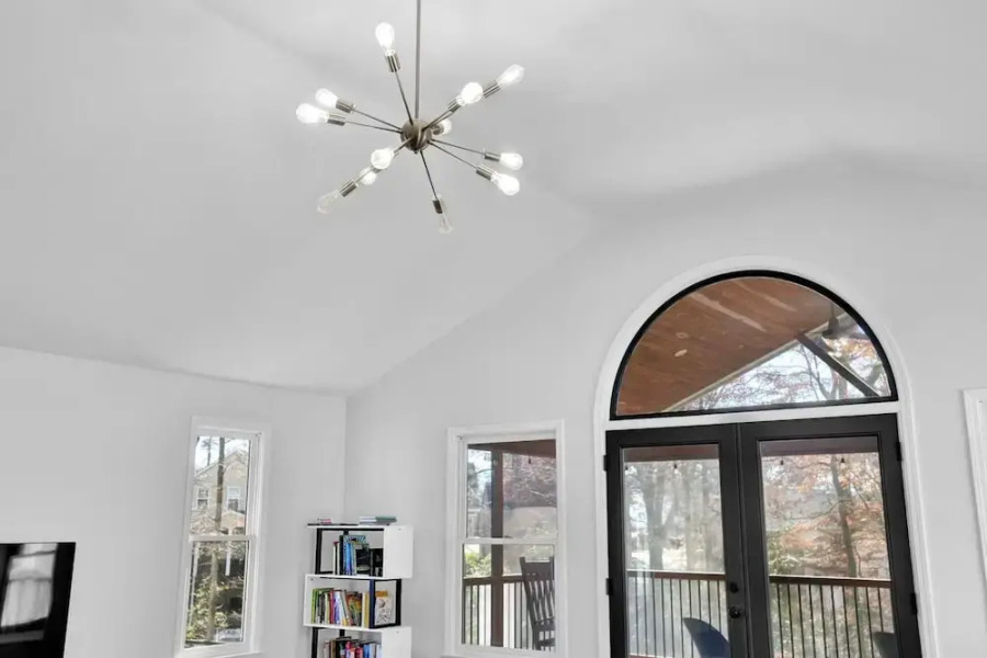 Chamblee Retreat 3BR Home w Spacious Porch