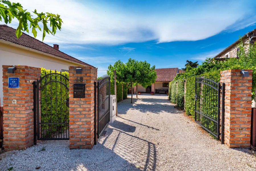 Poolincluded Villa Dalmatia