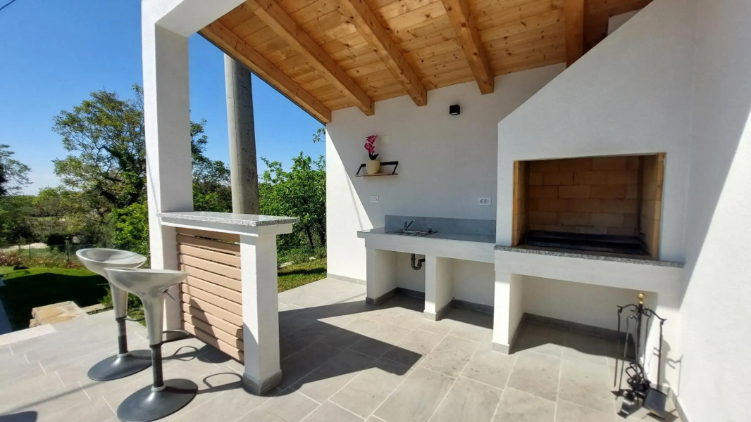 Villa Amoena with pool and sauna near Novigrad