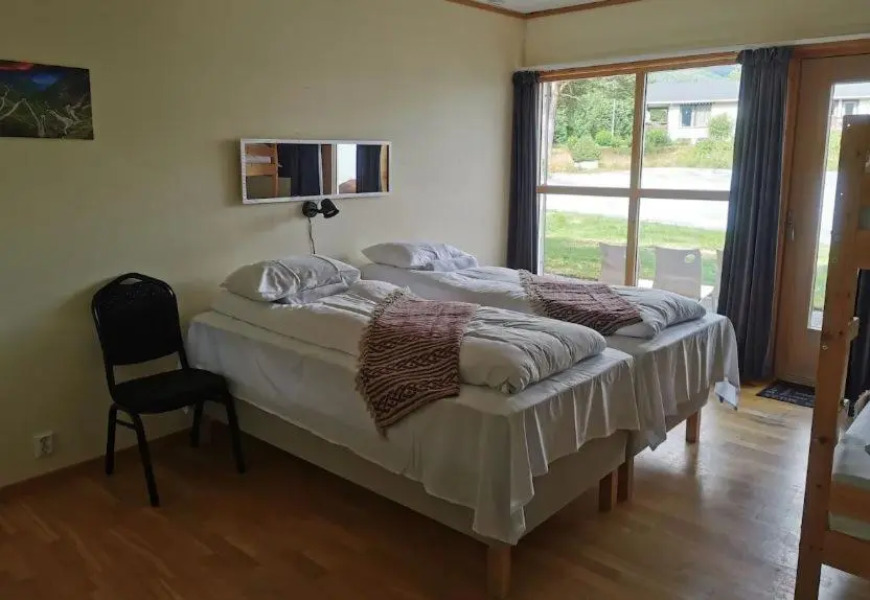 Isfjorden Turisthotell & Motell