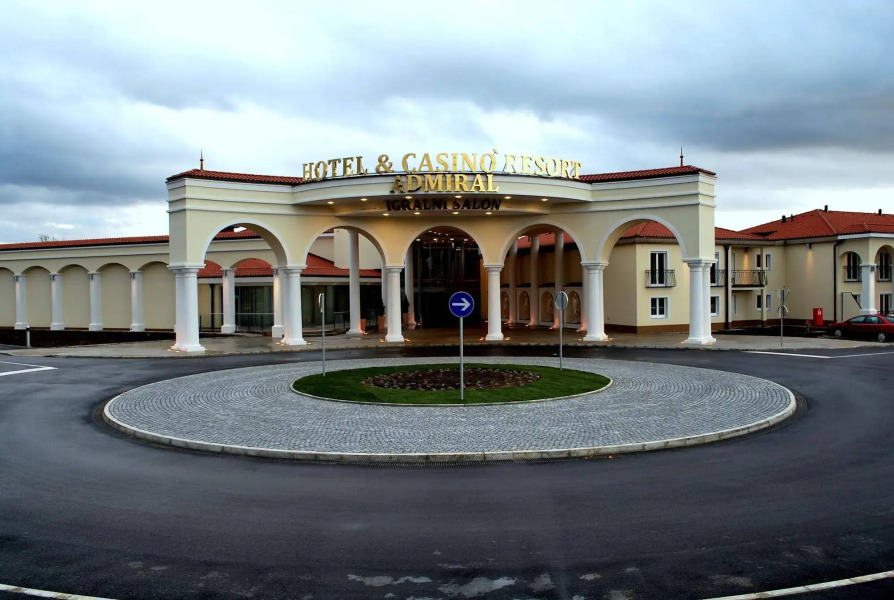 Casino & Hotel ADMIRAL Kozina