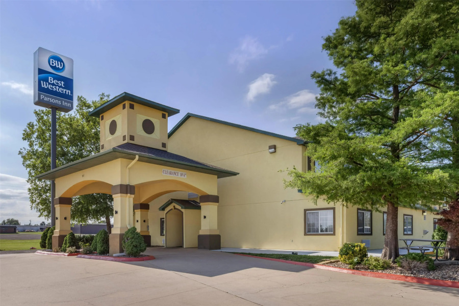 Best Western Parsons Inn