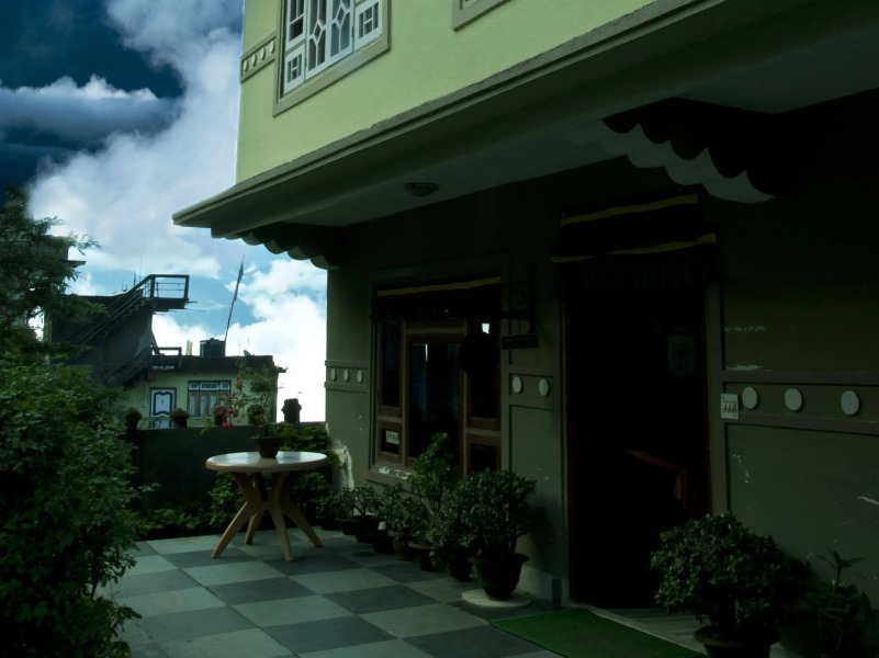 Hotel Rabdentse Residency