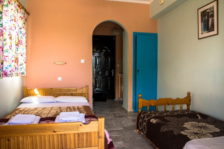 Nikos Studios Alykes