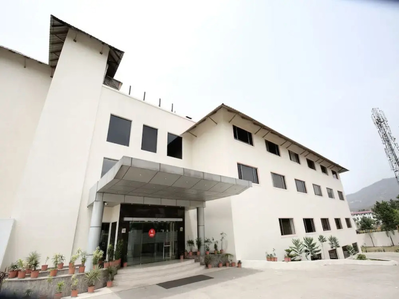 OYO 14718 Woods resorts