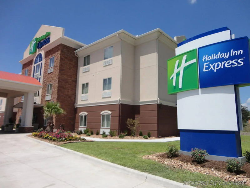 Holiday Inn Express Kenedy by IHG