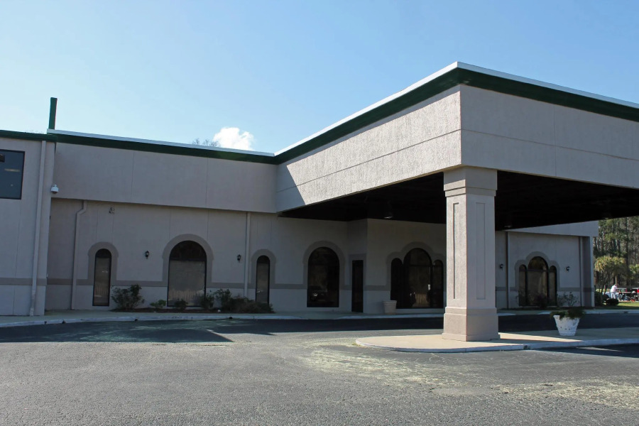 Cottonwood Suites Savannah Hotel & Conference Center