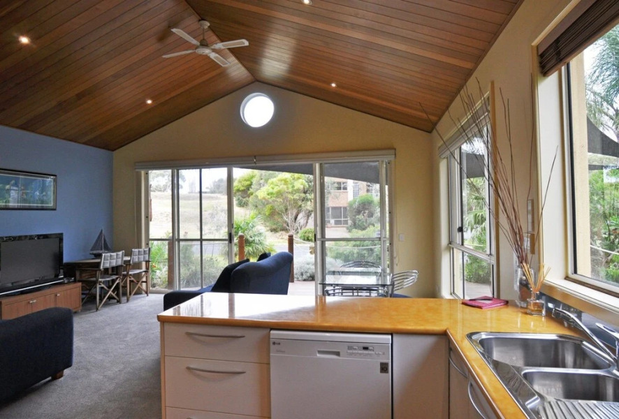 The Sails 4 - Central Location