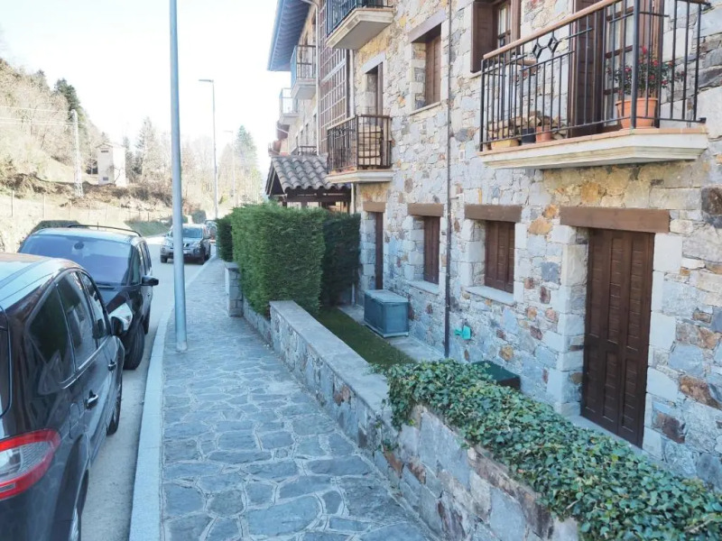 Watching Vilallonga de Ter