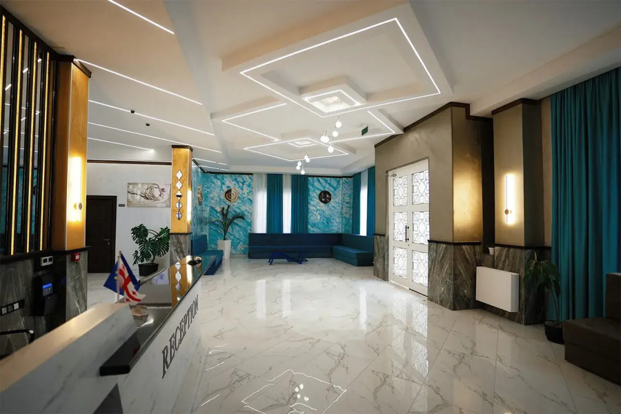 Отель DADIANI Inn