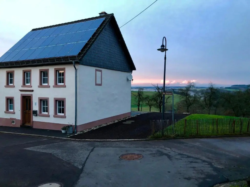 Auszeit-Eifel Eifelhaus "Burgaß 1807" Sauna & Badezuber