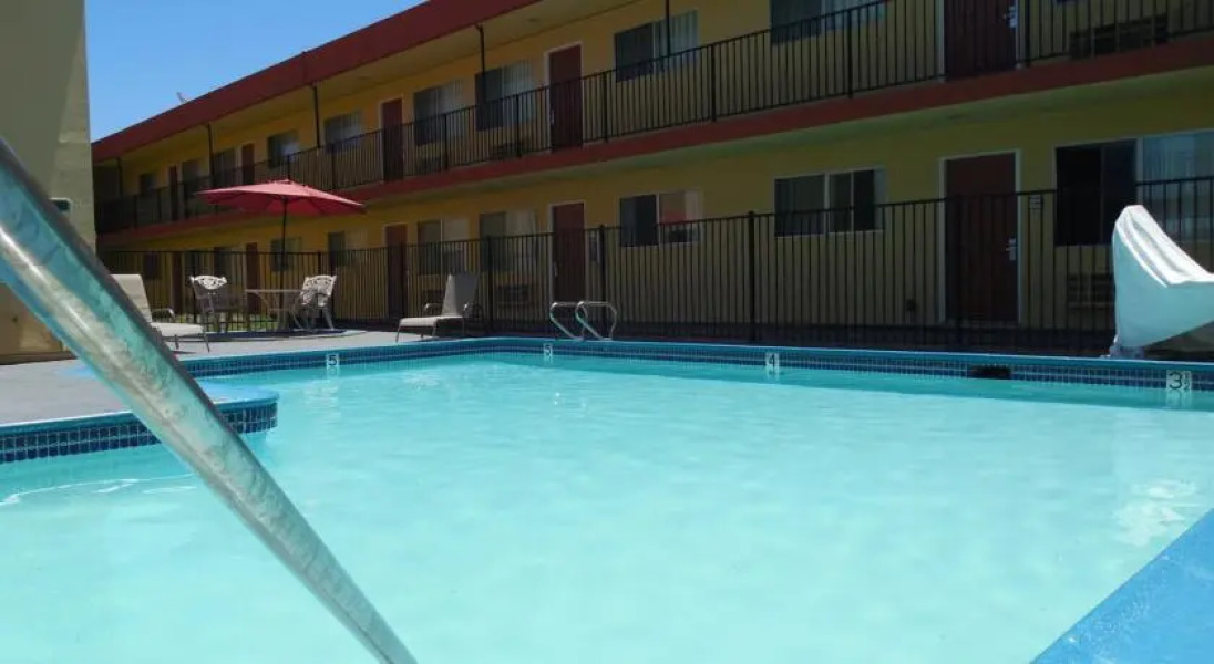 Traveler Inn & Suites San Diego South Bay
