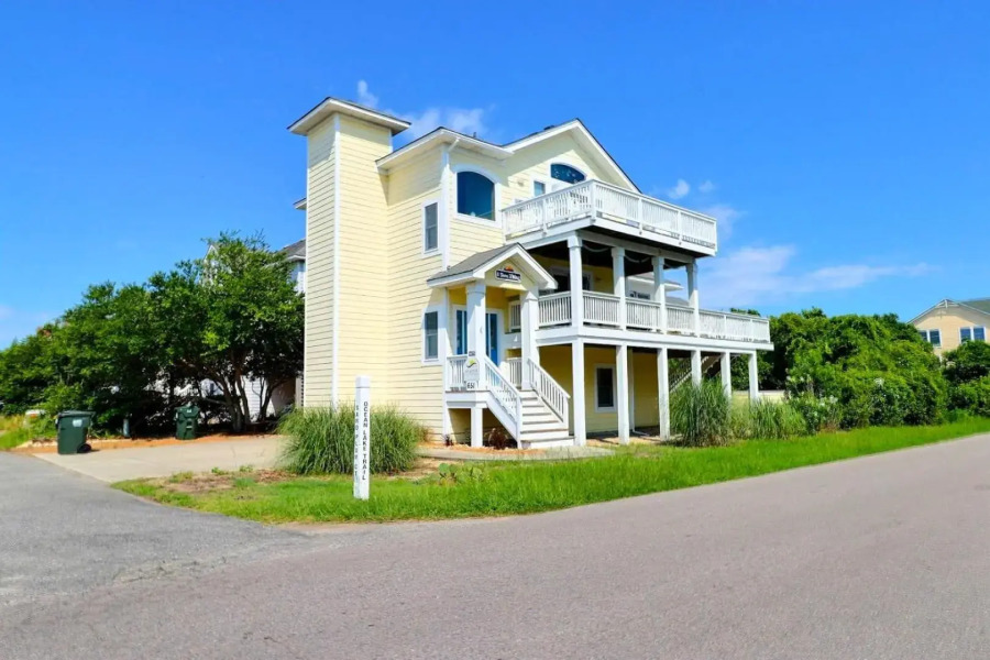 1675 - A Shore Thing