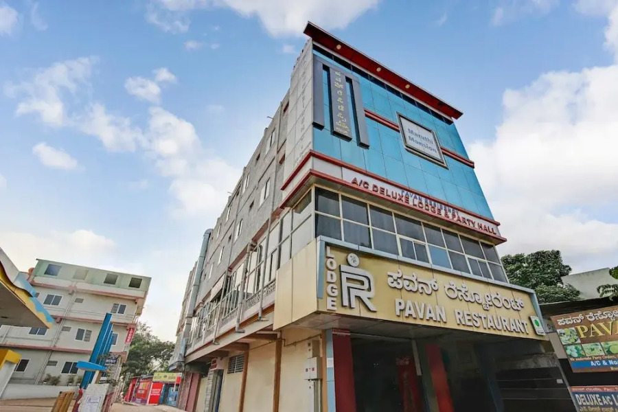 SPOT ON 45666 Pavan Residency