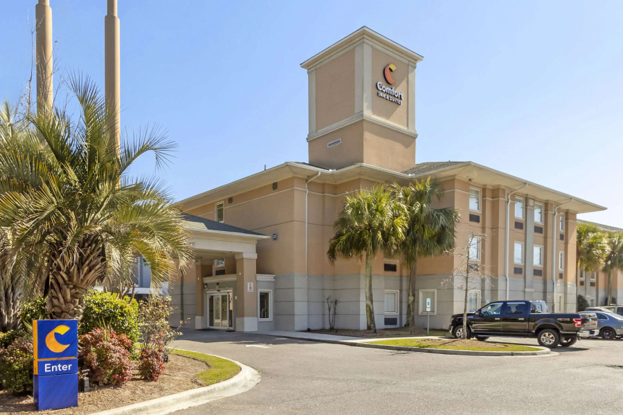 Comfort Inn & Suites Charleston Airport Convention Center
