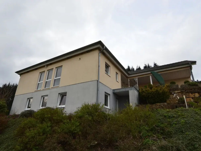 Charming Apartment in Weinsheim with Garden