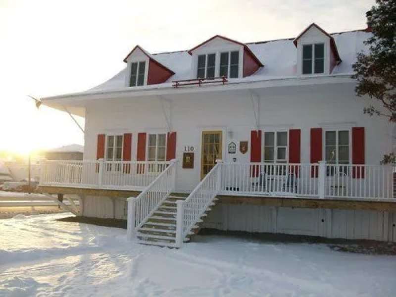 Auberge jeunesse de Saguenay - La Maison Price