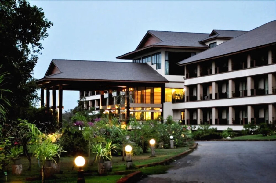 Hillside Country Home Golf & Resort