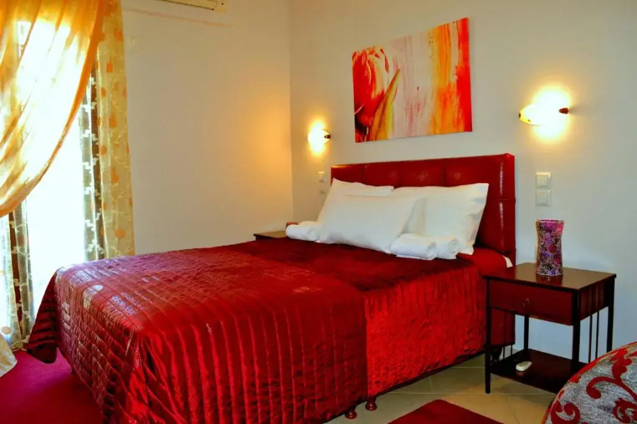 Avli Rooms