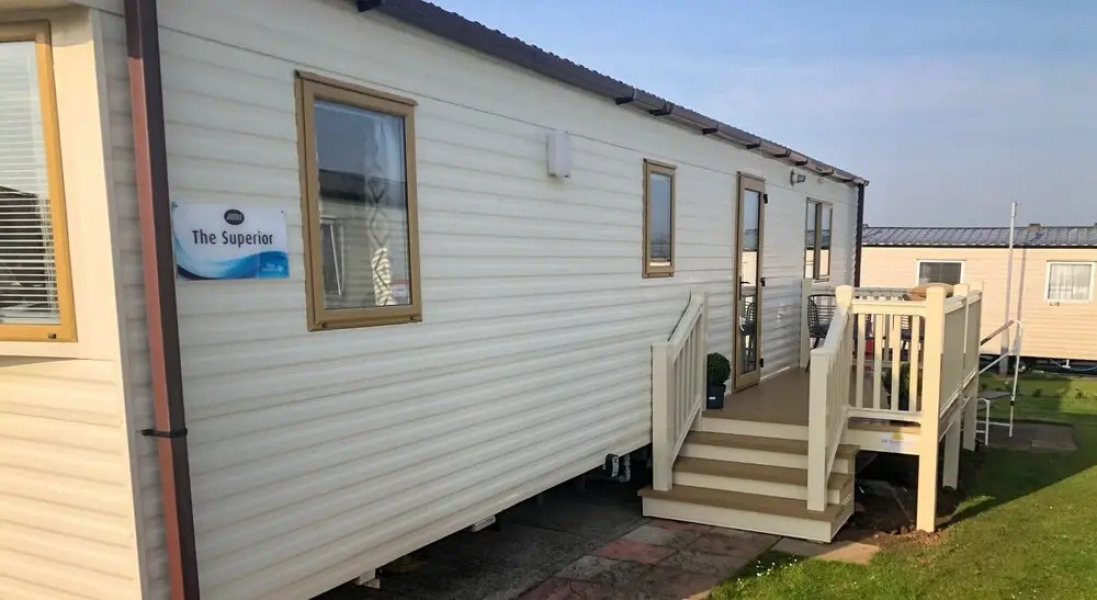 Luxury 6 Birth Caravan at Withensea Sands Resort