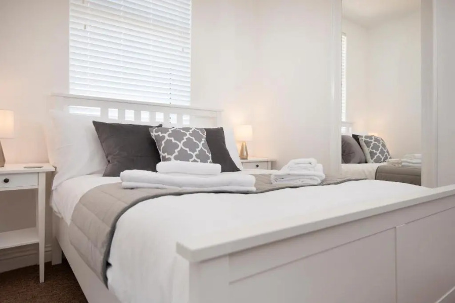 Oliverball Serviced Apartments - Francis Heights - Modern 2 bedroom apartment in Portsmouth