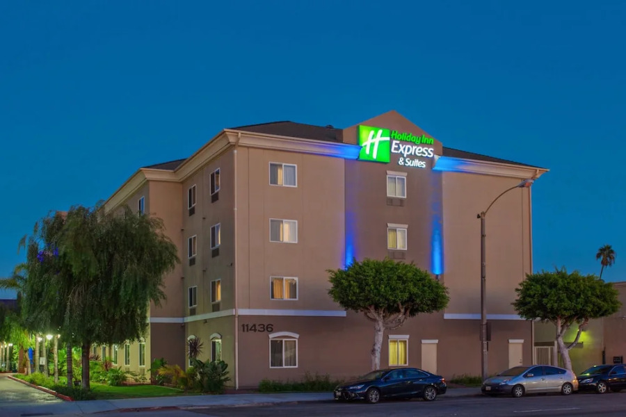 Holiday Inn Express & Suites Los Angeles Airport Hawthorne