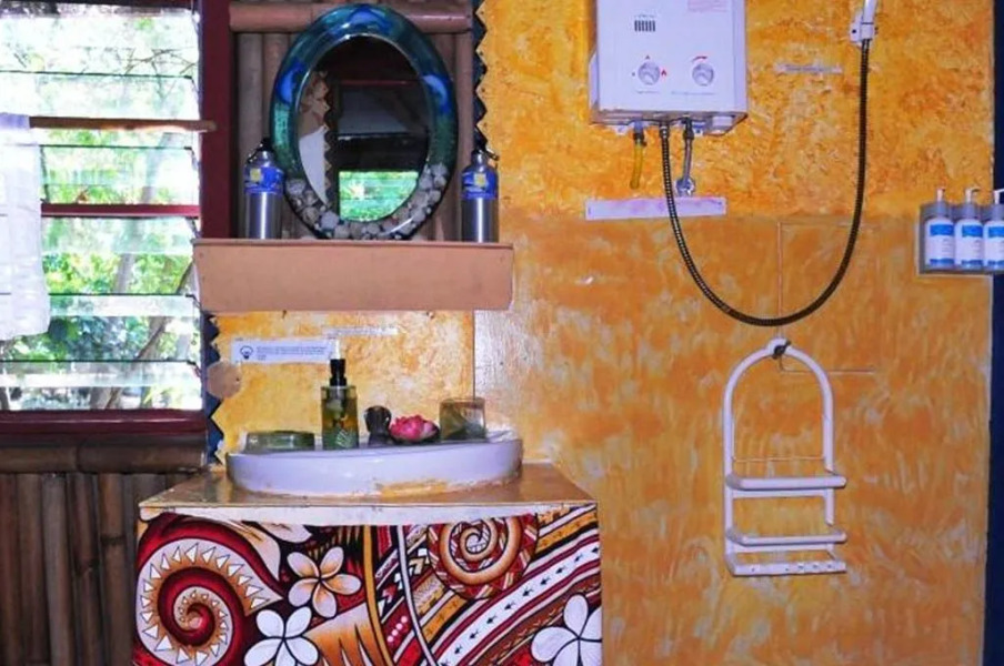 Dolphin Bay Divers Retreat