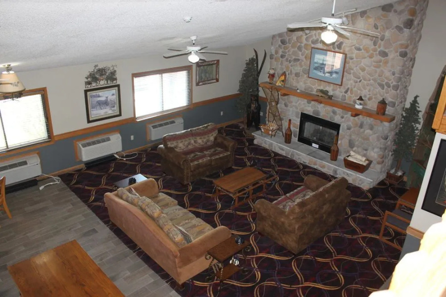 AmericInn West Burlington