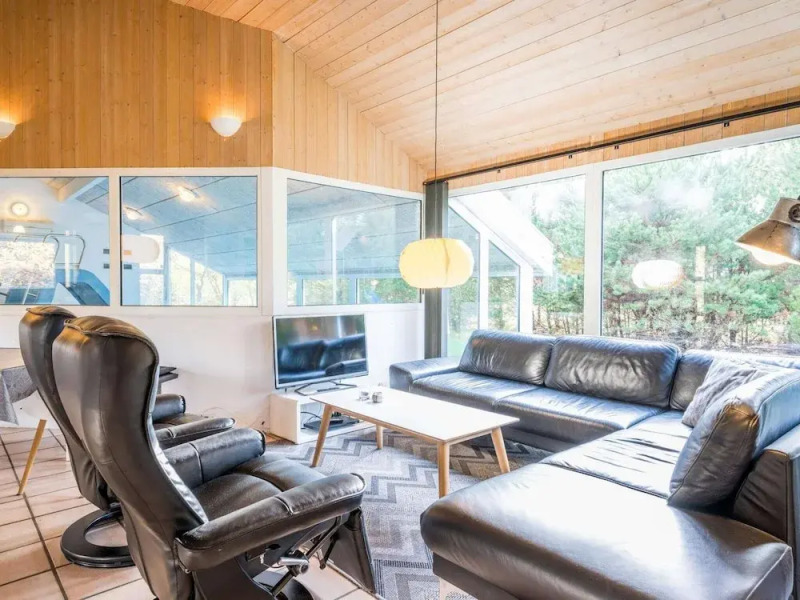 10 Person Holiday Home in Norre Nebel