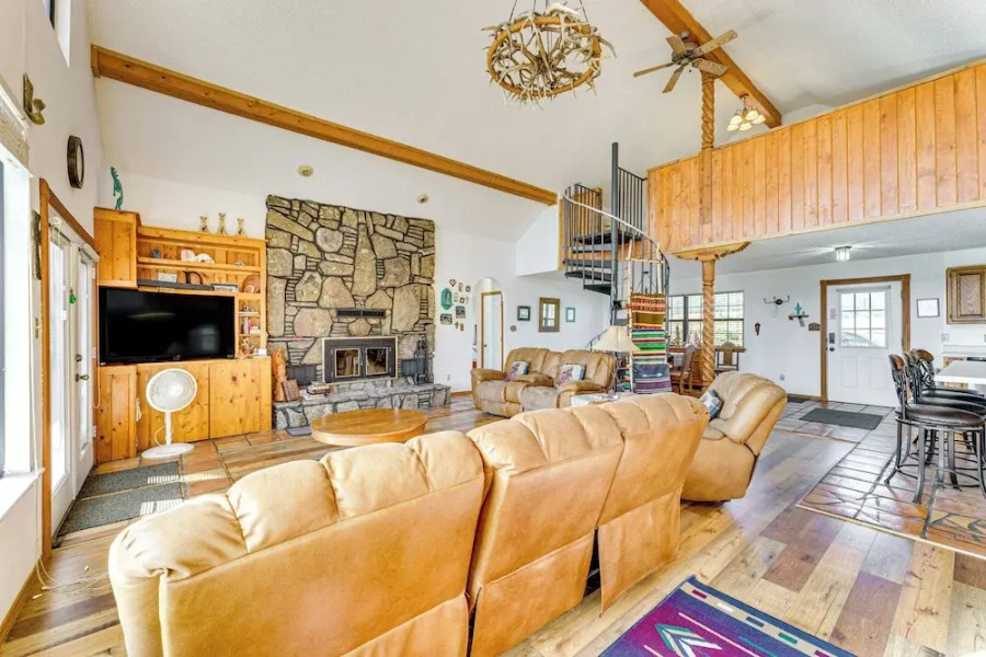 New Mexico Cabin Hideaway w/ Eagle Nest Lake Views