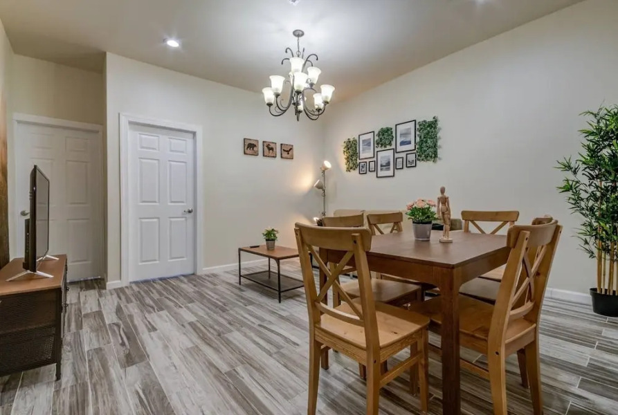 Huge 2 condos by JSQ Path 15 Mins to NYC