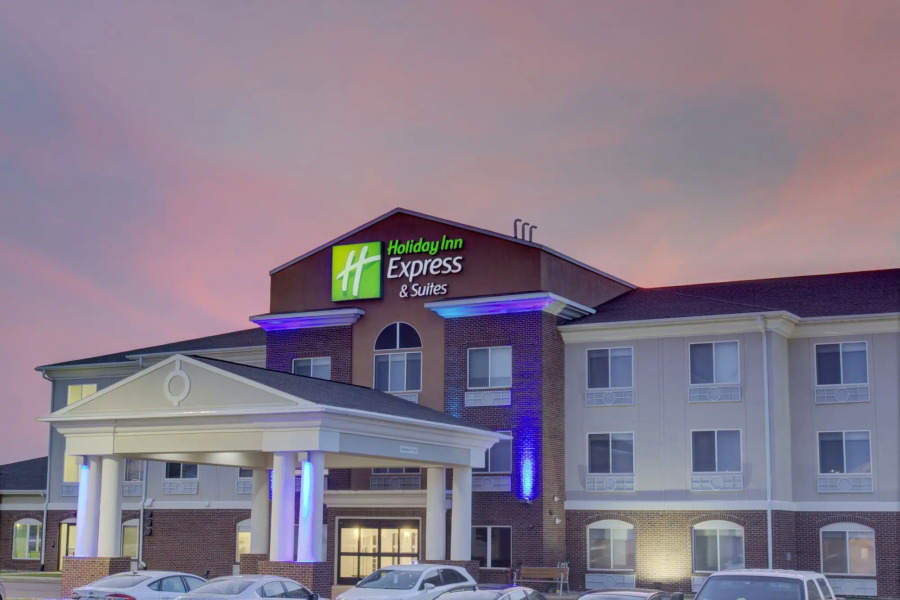 Holiday Inn Express Hotel & Suites Le Mars by IHG