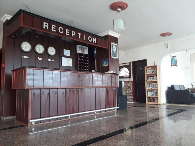 Deniz Otel