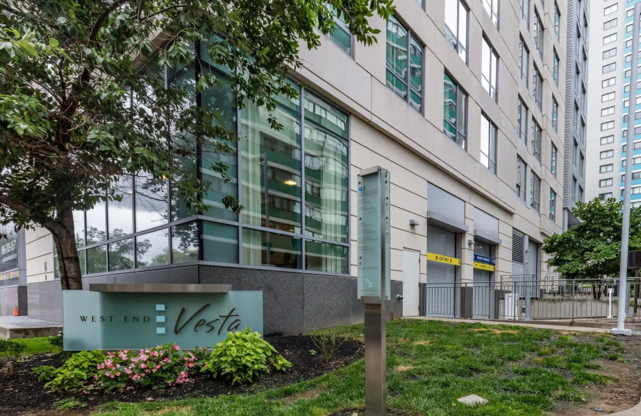 Global Luxury Suites at West End