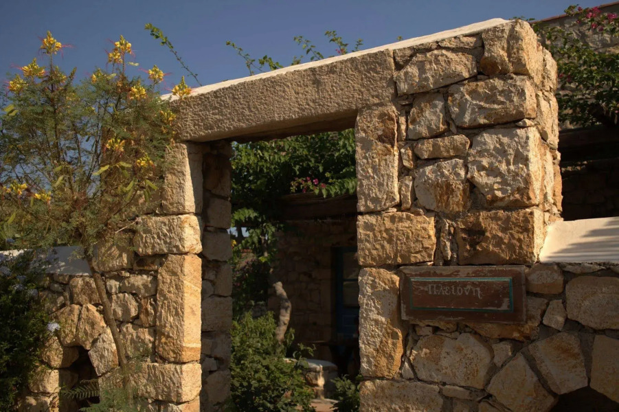 Eirini's Luxury Hotel Villas