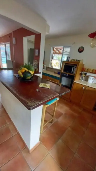 Villa avec piscine sur les hauteurs de Ste Luce