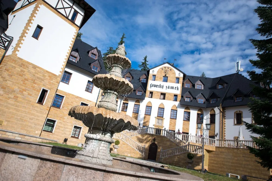 SPA Hotel Zámek Lužec